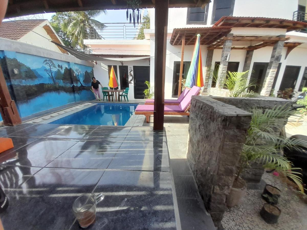 Bed and Breakfast Wave House Gerupuk South Lombok Praya Exterior foto