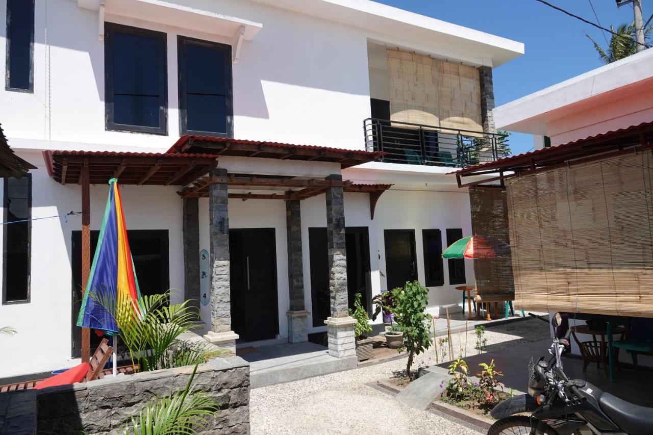 Bed and Breakfast Wave House Gerupuk South Lombok Praya Exterior foto