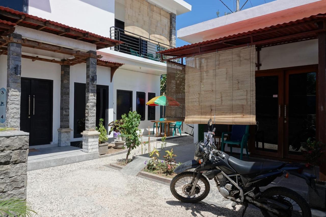 Bed and Breakfast Wave House Gerupuk South Lombok Praya Exterior foto
